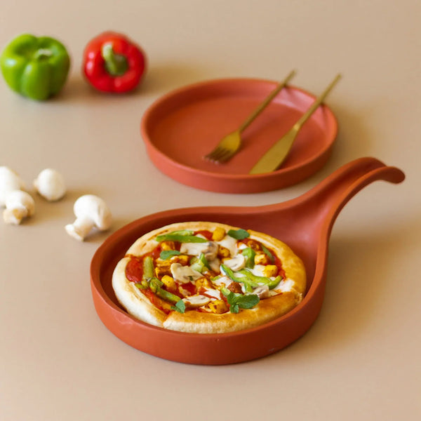 Buy Arda Terracotta Pizza Pan Platter from Vaaree