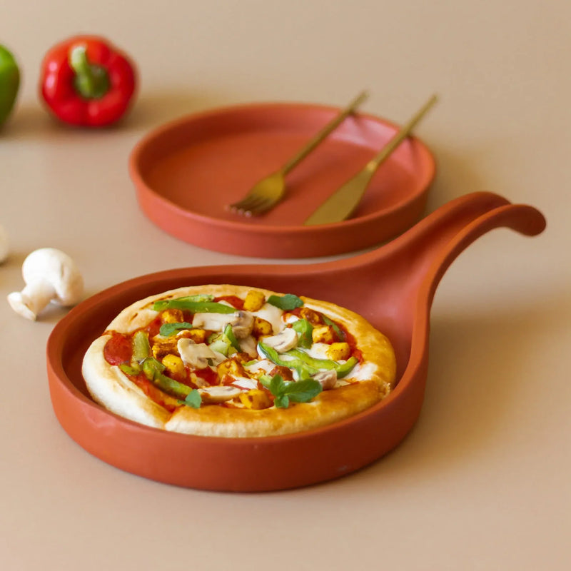 Buy Arda Terracotta Pizza Pan Platter from Vaaree