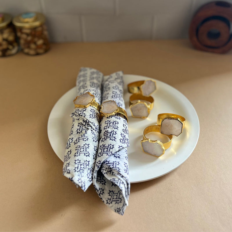 Buy Suzzaine Handcrafted Agate Napkin Rings (White) - Set Of Six Napkin Rings from Vaaree