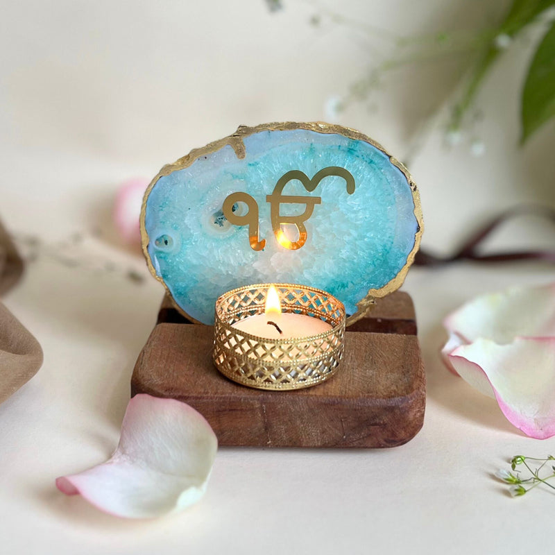 Buy Ik Onkar Handcrafted Agate Religious Accent With Tealight Candle Holder - Green Candle Holders from Vaaree