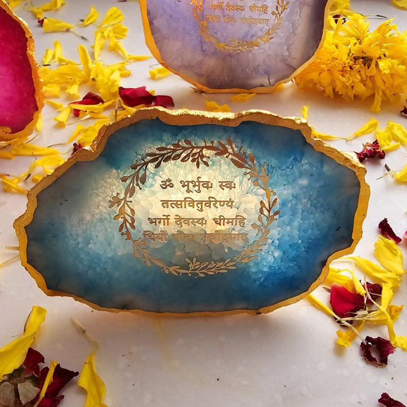 Buy Festive Gayatri Mantra Agate Tealight Candle Holder - Turquoise Gift Box from Vaaree