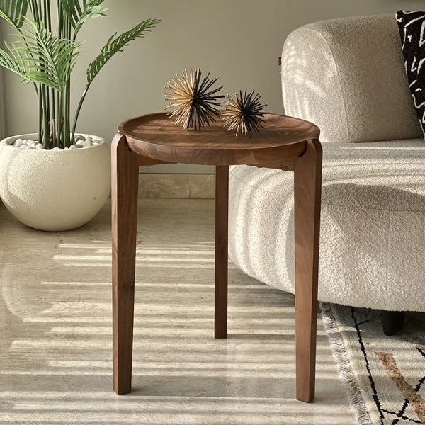 Buy Dava Accent Table - Small Side & Bedside Tables from Vaaree