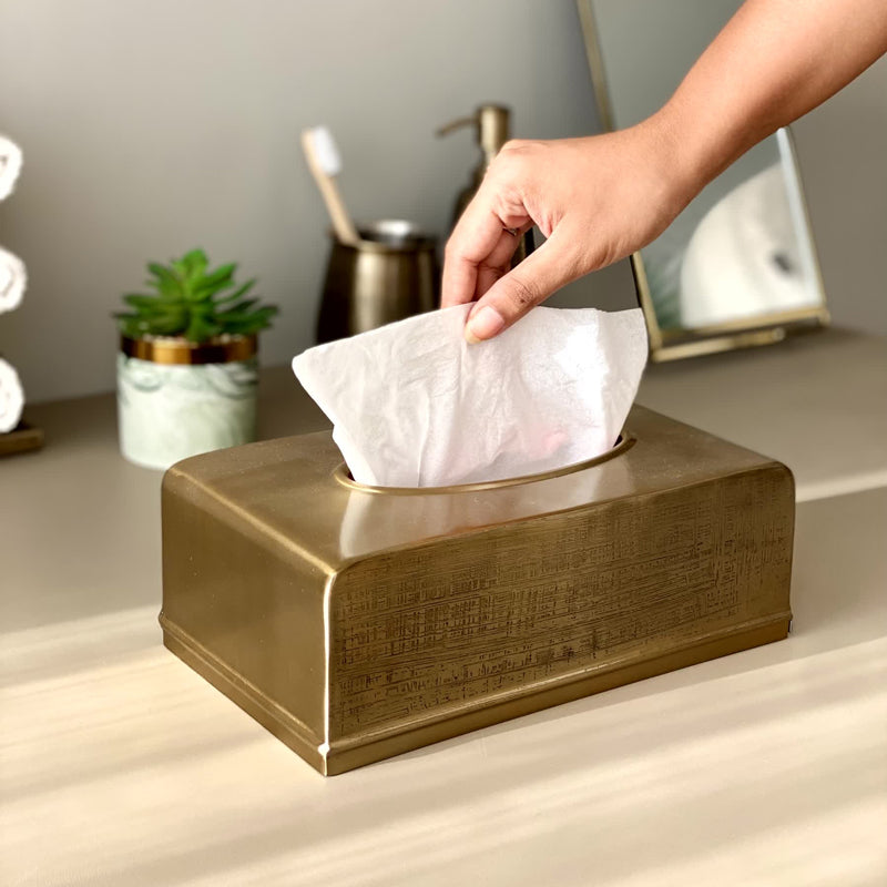 Buy Iliona Tissue Box - Antique Gold Tissue Holder from Vaaree