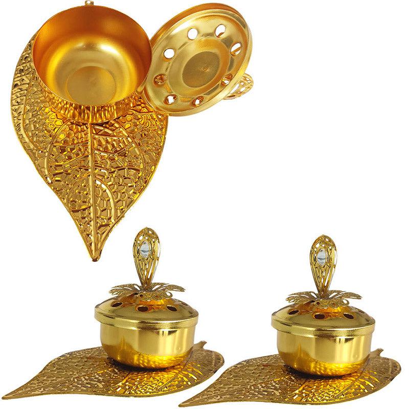 Buy Radha Festive Diffuser - Set Of Two Diffuser from Vaaree