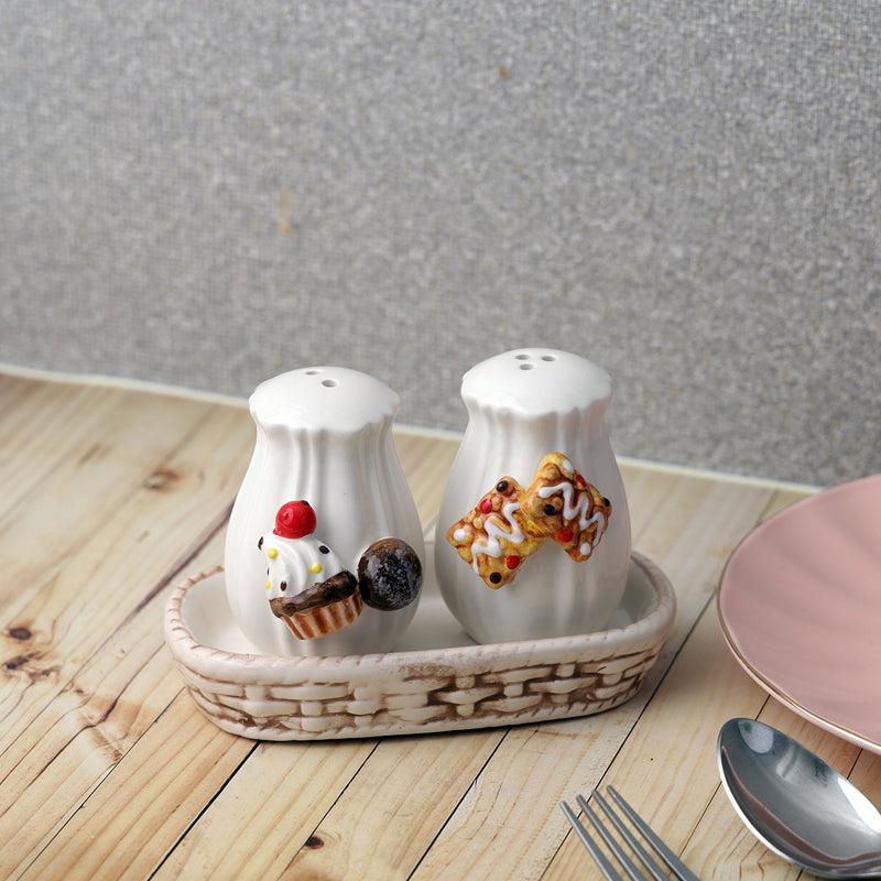 Buy Cookie Tart Salt & Pepper Shaker Salt & Pepper Bottles from Vaaree