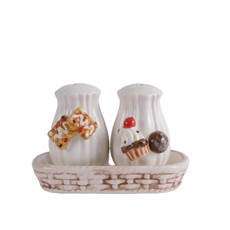 Buy Cookie Tart Salt & Pepper Shaker Salt & Pepper Bottles from Vaaree