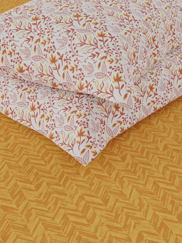 Buy Struan Floral Bedding Set - Orange Bedding Set from Vaaree