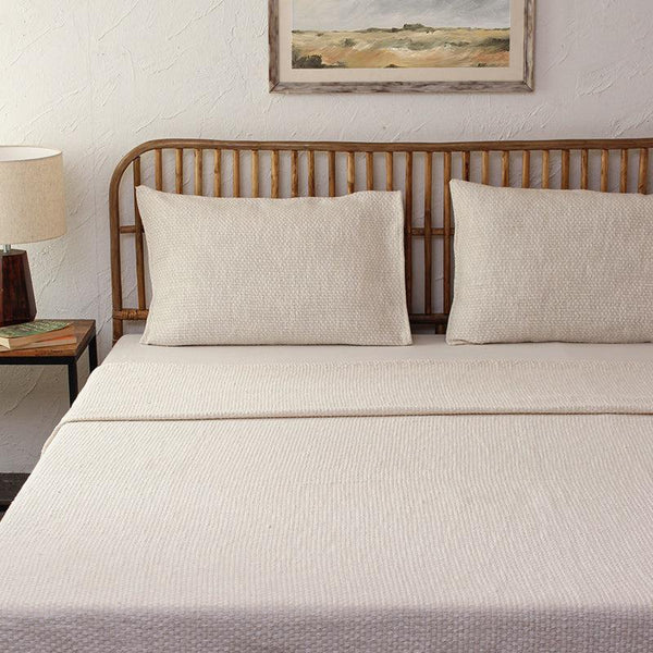 Buy Diva Dume Bedcover Bedcovers from Vaaree