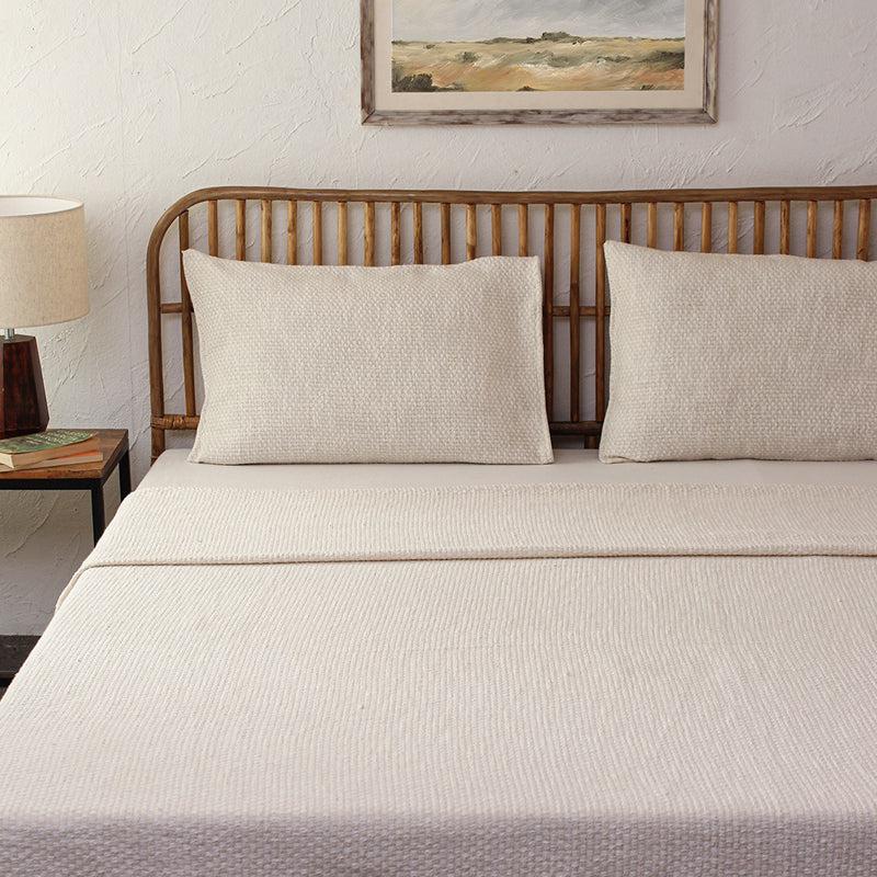 Buy Diva Dume Bedcover Bedcovers from Vaaree