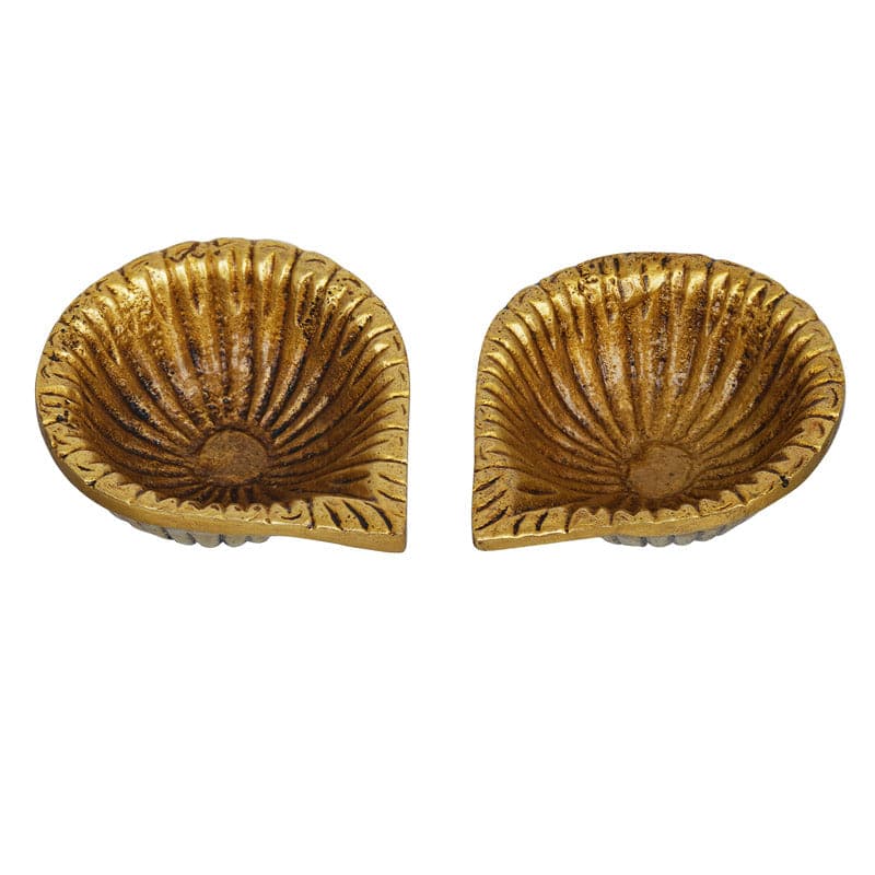 Buy Terda Decorative Brass Diya - Set Of Two Diyas from Vaaree