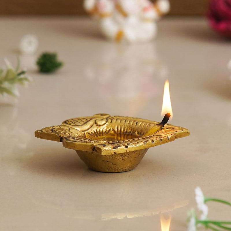 Buy Raavaa Brass Diya Diyas from Vaaree