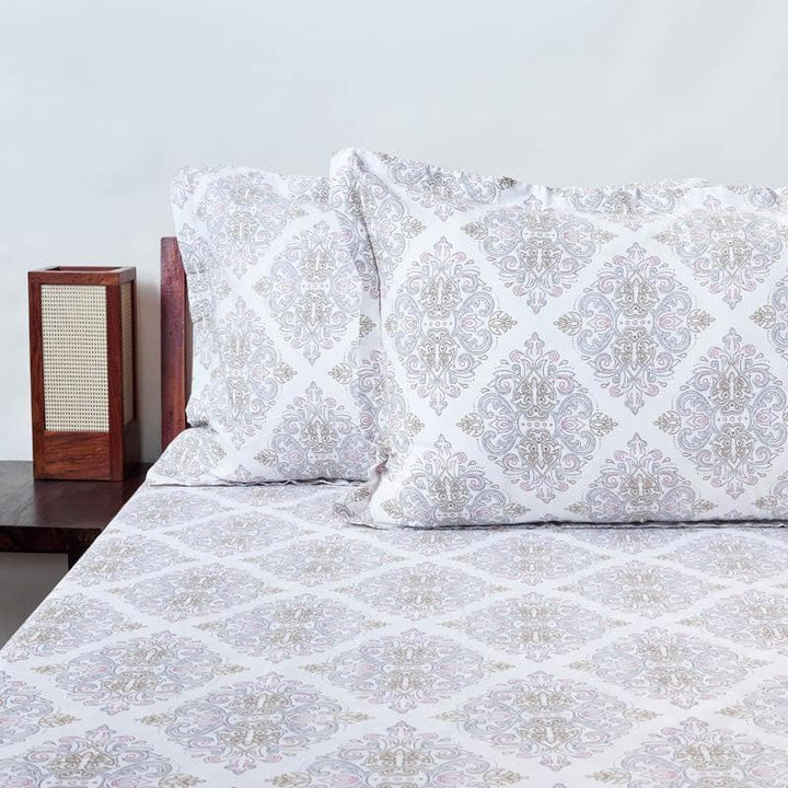 Buy Motif It Paisley Bedsheet - Pink & White Online in India | Bedsheets on Vaaree