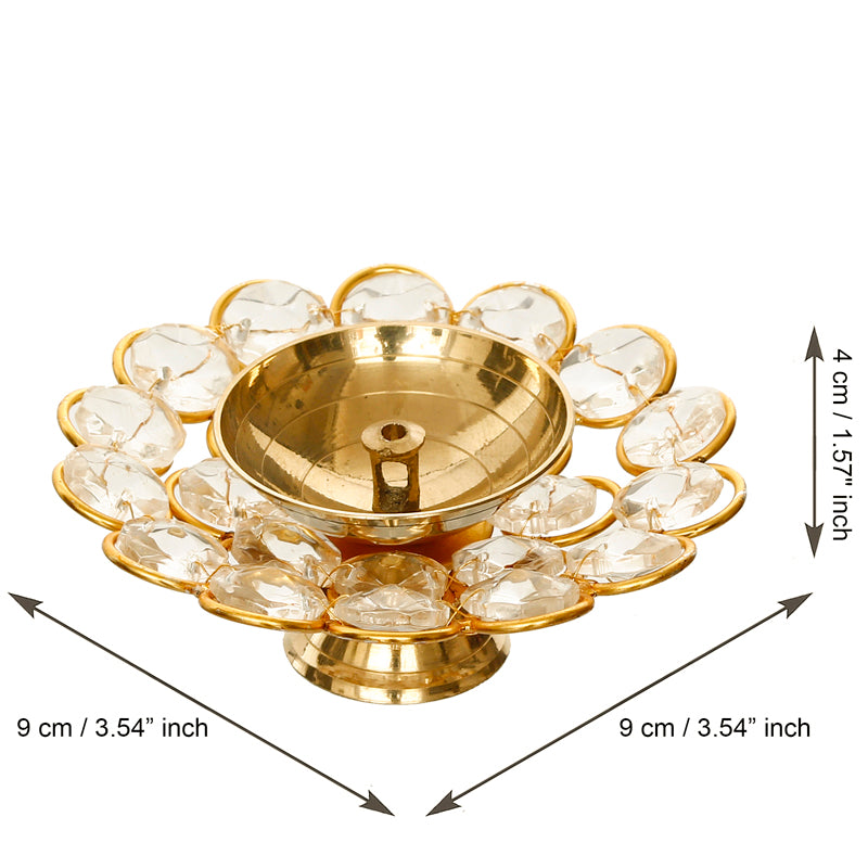 Buy Vintara Festive Diya - Set Of Six Diyas from Vaaree