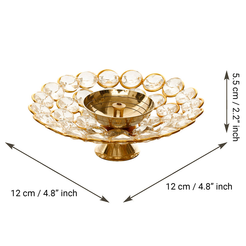 Buy Vintara Festive Diya - Set Of Four Diyas from Vaaree