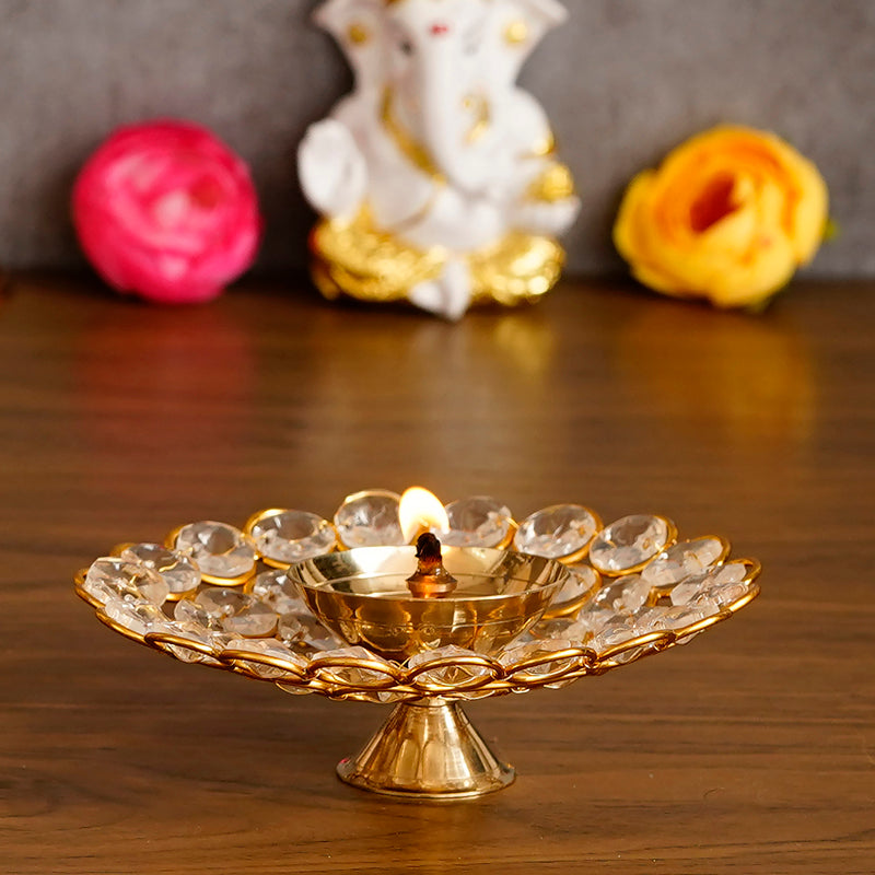 Buy Vintara Festive Diya - Set Of Four Diyas from Vaaree