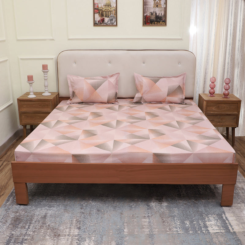 Buy Amay Geometric Bedsheet - Peach Bedsheets from Vaaree