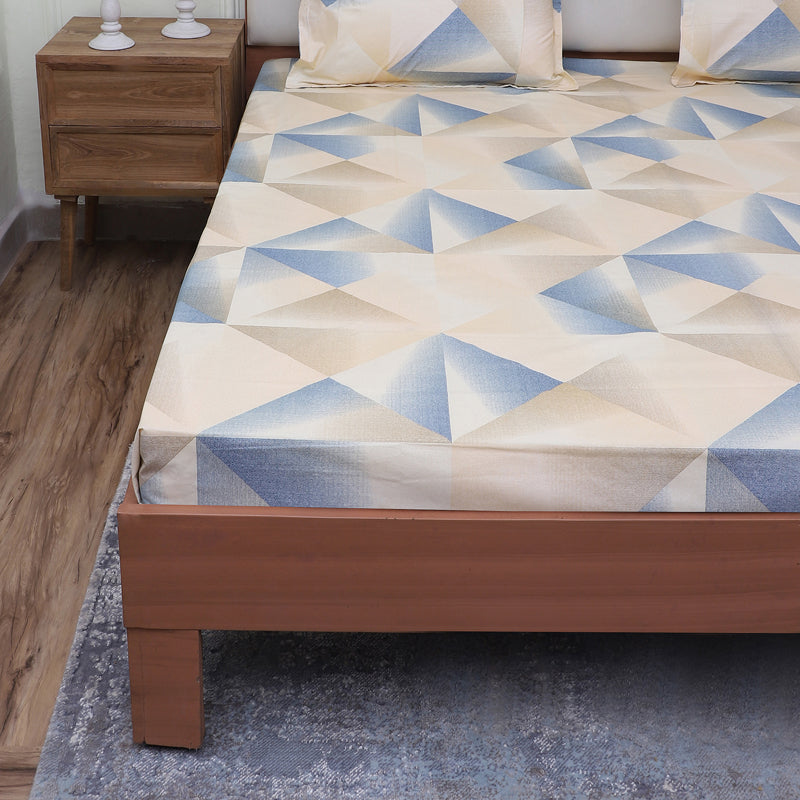 Buy Amay Geometric Bedsheet - Blue Bedsheets from Vaaree