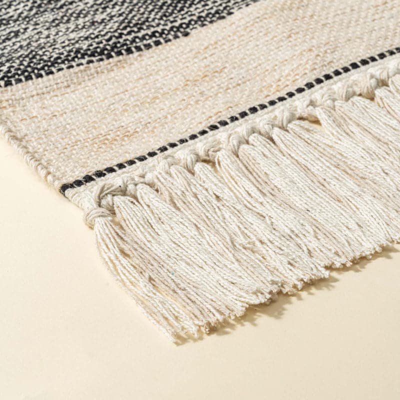 Buy Wevo Natural Fiber Woven Rug Rugs from Vaaree