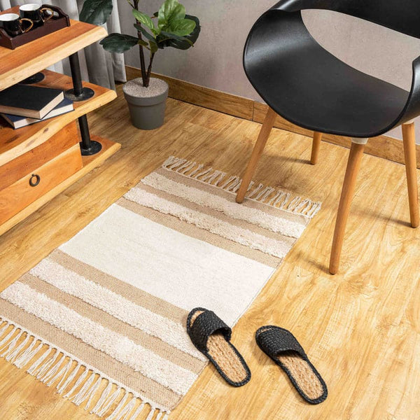 Buy Jima Natural Fiber Tufted Rug Rugs from Vaaree