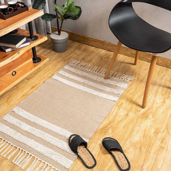 Buy Bira Natural Fiber Tufted Rug Rugs from Vaaree