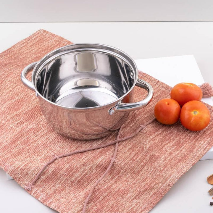 Buy Astrid Stainless Steel Conical Casserole - 1500 ML at Vaaree online | Beautiful Casserole to choose from