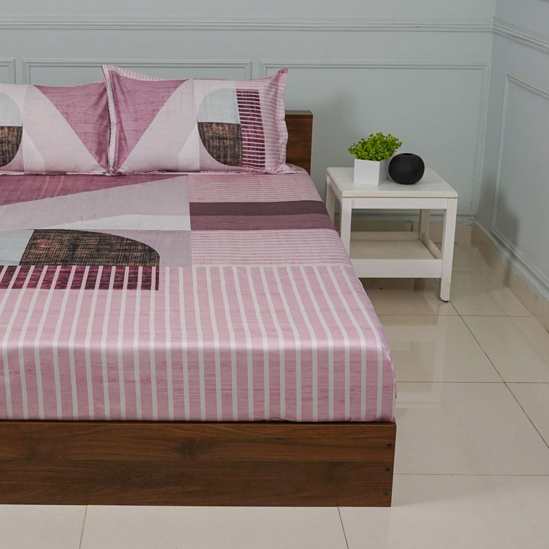 Buy Idris Abstract Bedsheet - Pink Bedsheets from Vaaree