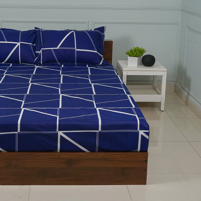 Buy Manal Geomatric Neon Print Bedsheets - Blue Bedsheets from Vaaree