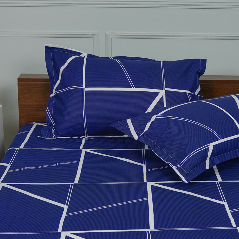 Buy Manal Geomatric Neon Print Bedsheets - Blue Bedsheets from Vaaree