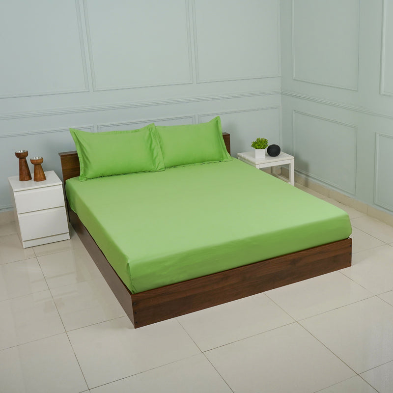 Buy Baria Solid Bedsheet - Green Bedsheets from Vaaree