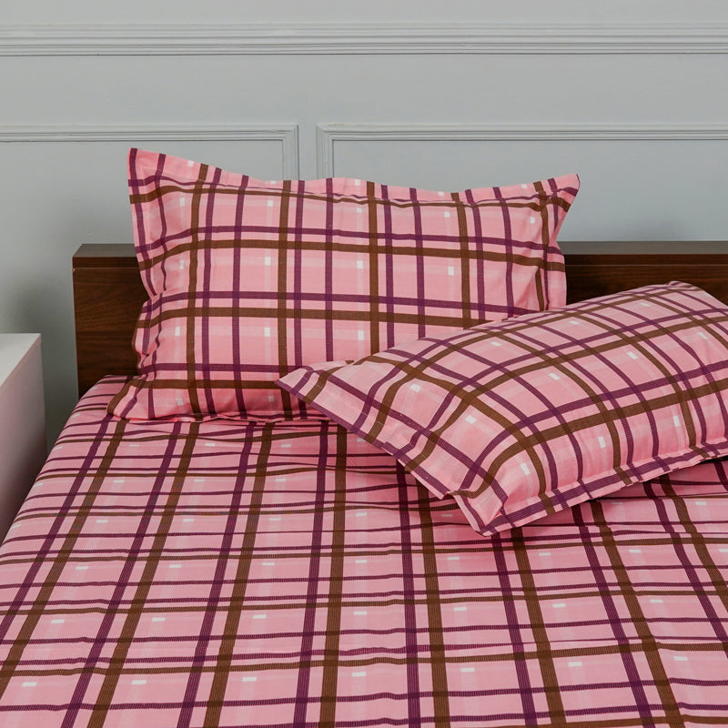 Buy Sanja Checkered Bedsheet - Pink Bedsheets from Vaaree