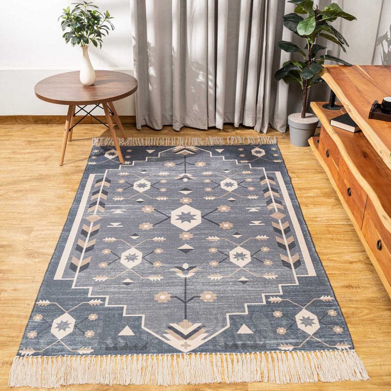 Buy Masya Recycled Pet Rug Rugs from Vaaree