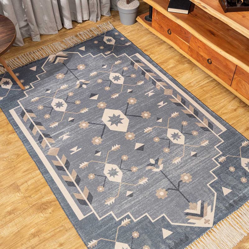 Buy Masya Recycled Pet Rug Rugs from Vaaree