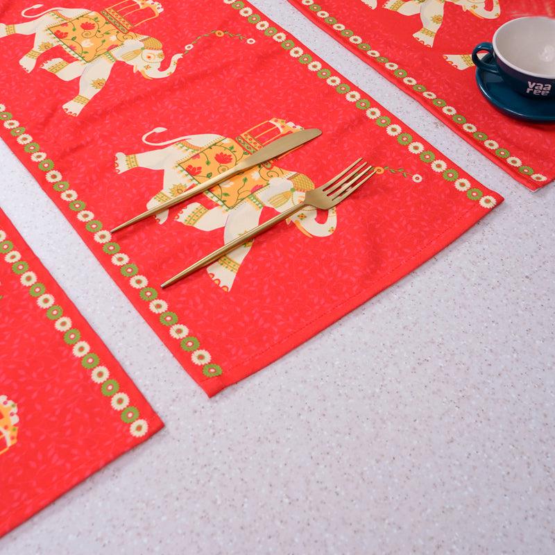 Buy Tusker Parade Table Runner & Placemat - Five Piece Set Table Linen Set from Vaaree