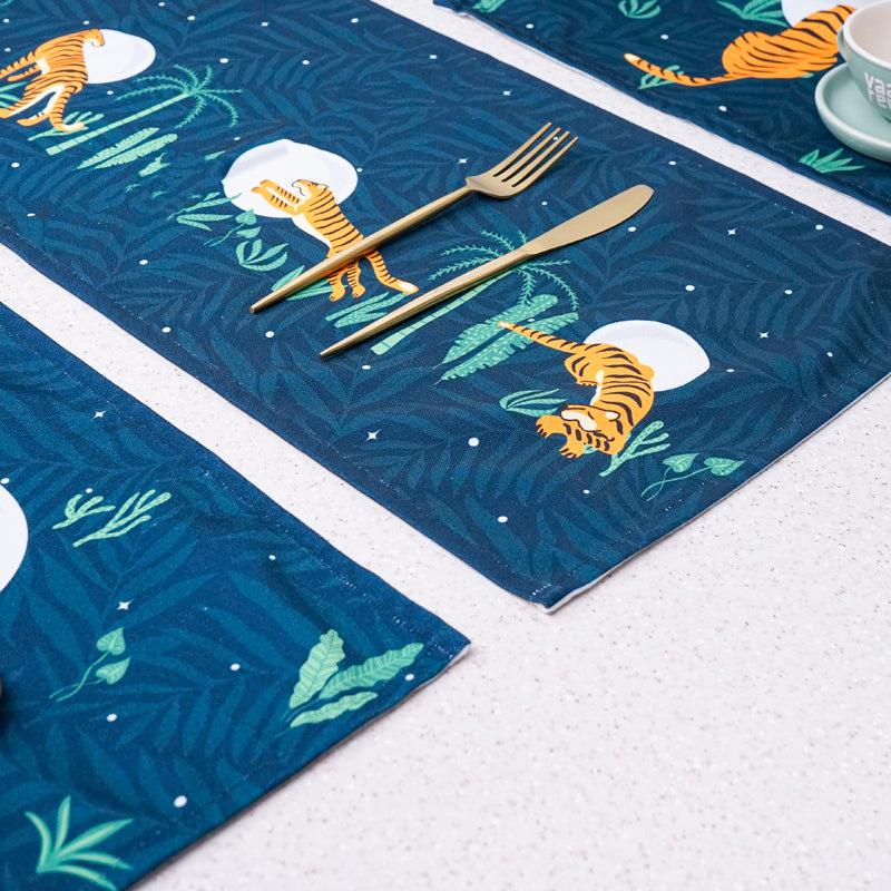 Buy Lunar Wilderness Table Runner & Placemat - Five Piece Set Table Linen Set from Vaaree