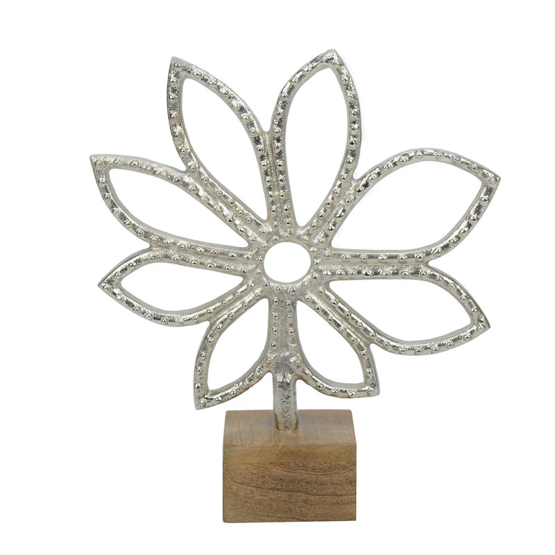 Buy The Leaf Lamino Showpiece - Silver Showpieces from Vaaree