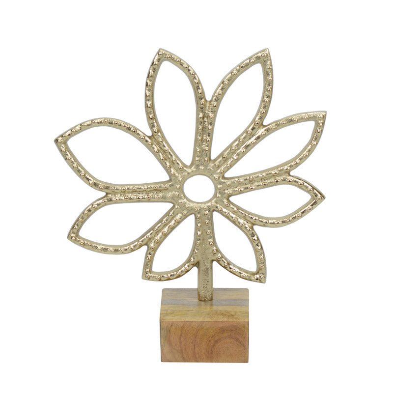 Buy The Leaf Lamino Showpiece - Gold Showpieces from Vaaree