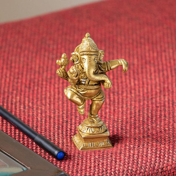 Buy Ekdanta Natan Hand Etched Idol Showpieces from Vaaree