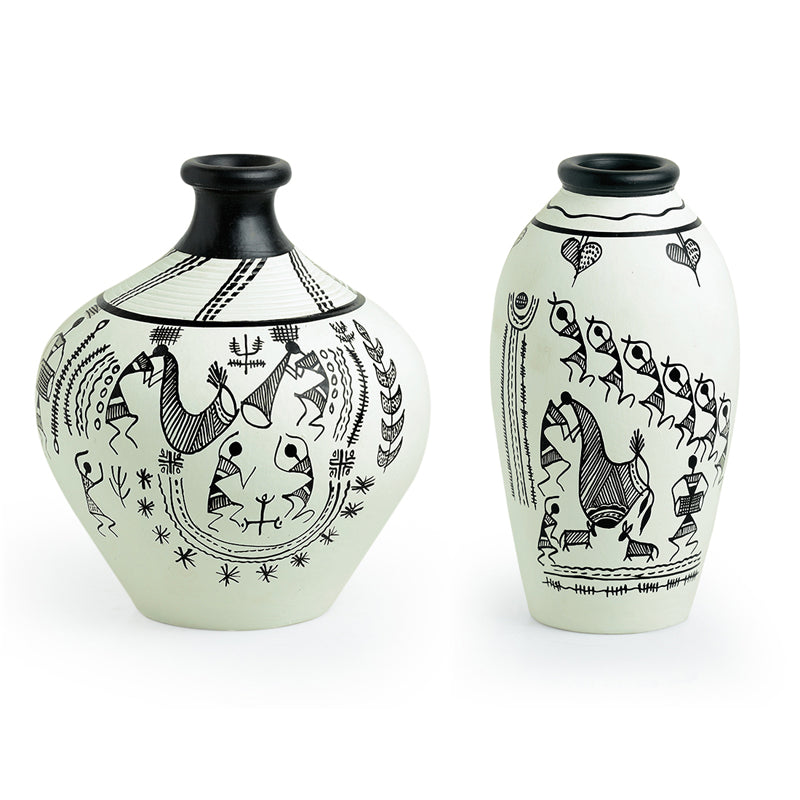 Buy Baraka Warli Handpainted Vase - Set Of Two Vase from Vaaree