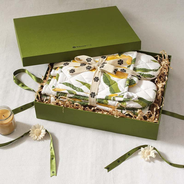 Buy Zany Bundle Kitchen Gift Box (Green) - Set Of Four at Vaaree online | Beautiful Gift Box to choose from