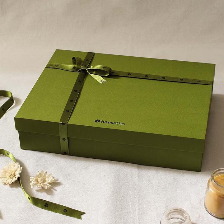 Buy Zany Bundle Kitchen Gift Box (Green) - Set Of Four at Vaaree online | Beautiful Gift Box to choose from
