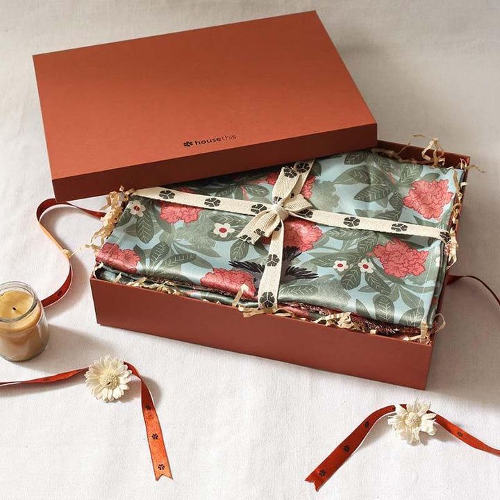 Buy Spring Fest Gift Box - Set Of Two at Vaaree online | Beautiful Gift Box to choose from