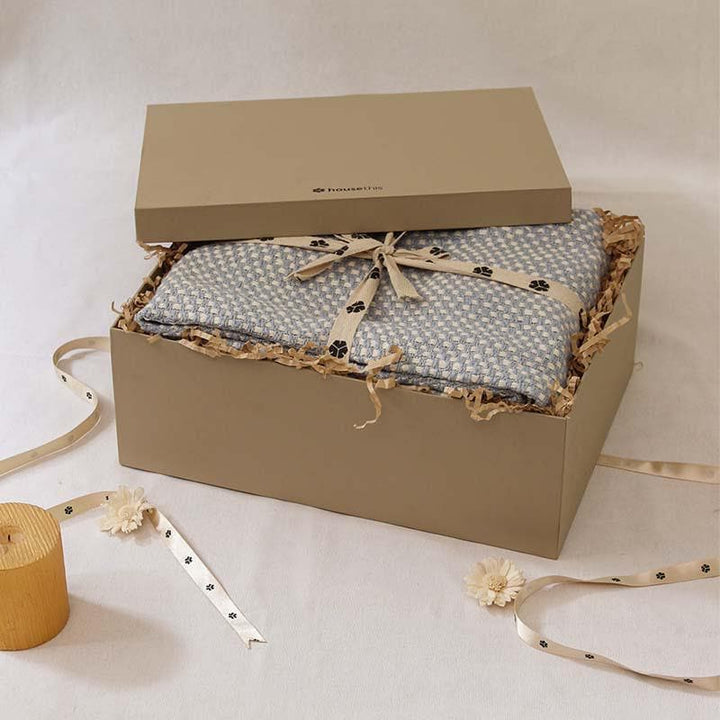 Buy Blue Mess Throw Gift Box at Vaaree online | Beautiful Gift Box to choose from