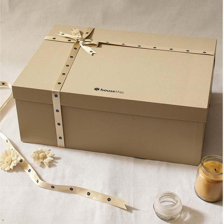 Buy Blue Mess Throw Gift Box at Vaaree online | Beautiful Gift Box to choose from