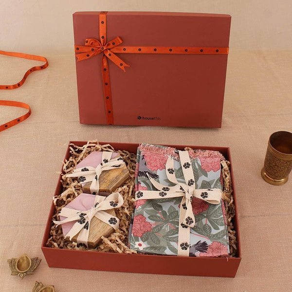 Buy Dolores Coaster & Table Mat Gift Box Online in India | Gift Box on Vaaree