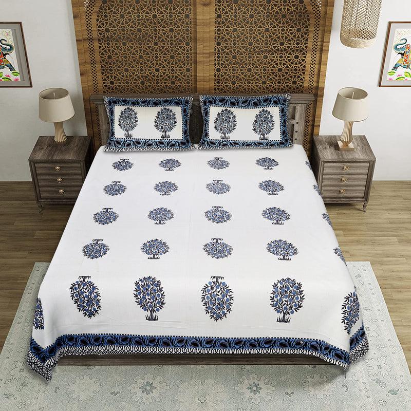 Buy Chatur Floral Bedsheet - Blue Bedsheets from Vaaree