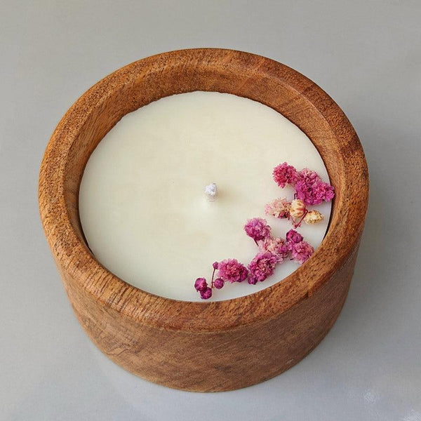 Buy Rigva Cinnamon Floral Scented Candle In Wooden Box Candles from Vaaree