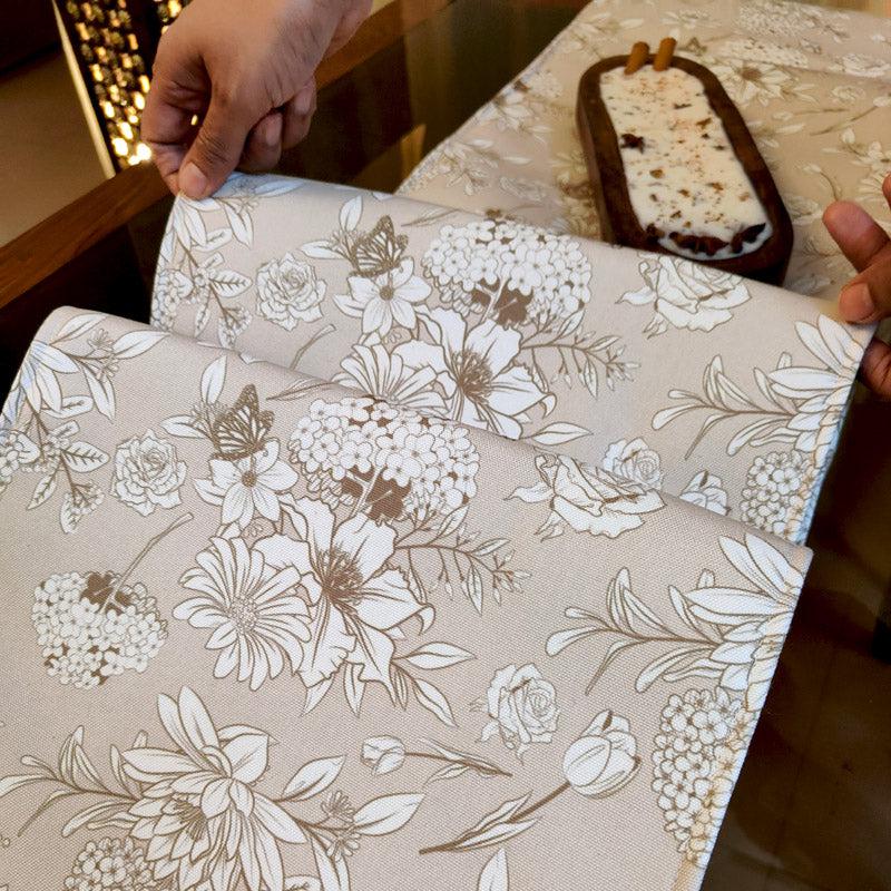 Buy Orvadia Floral Table runner Table Runner from Vaaree