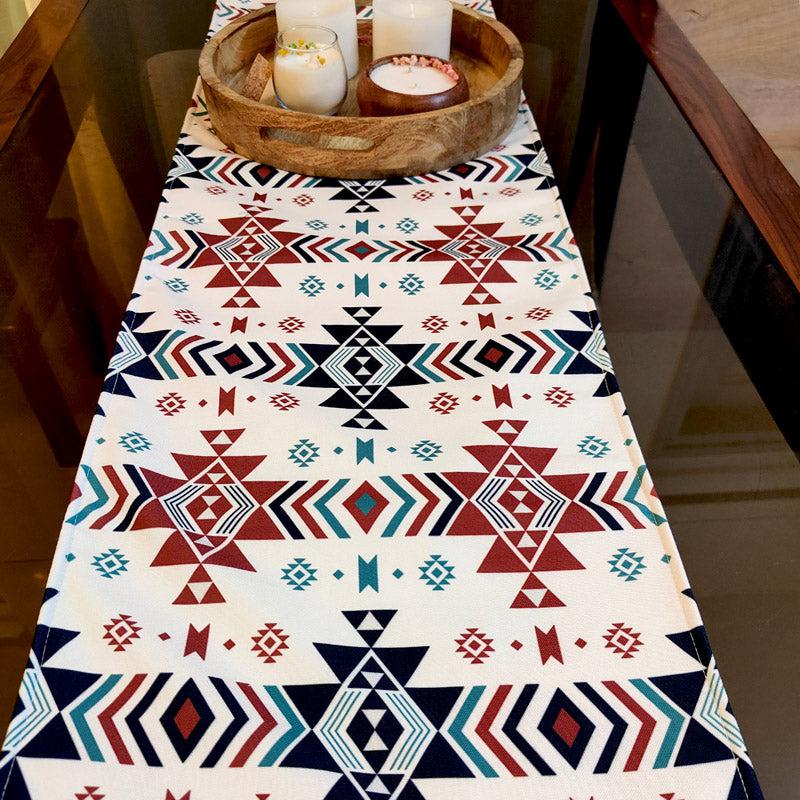 Buy Nita Geometric Table Runner Table Runner from Vaaree