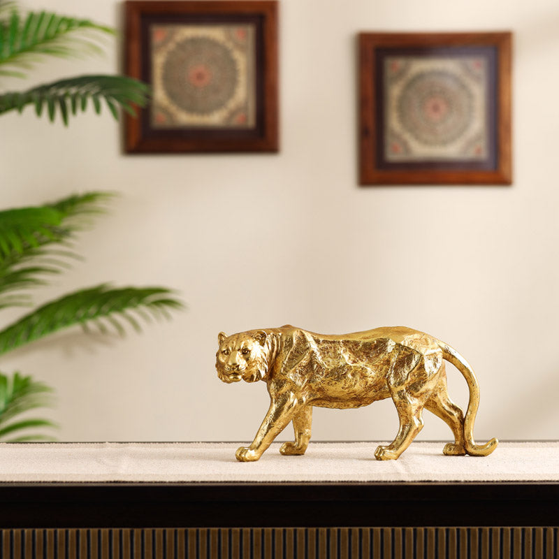 Buy Niro Polyresin Tiger Showpiece Showpieces from Vaaree