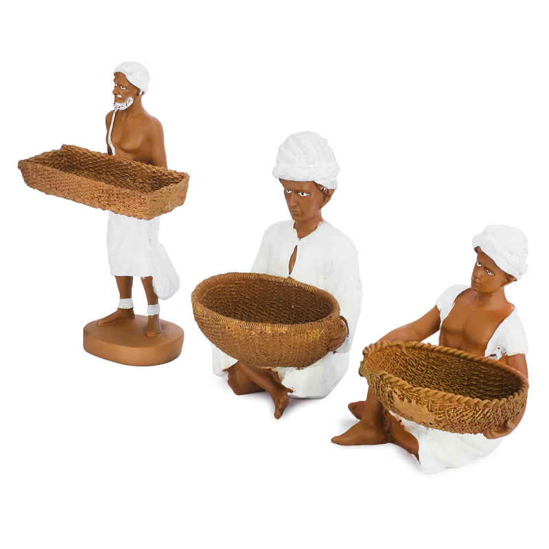 Buy Folk Wander Showpiece - Set Of Three Showpieces from Vaaree